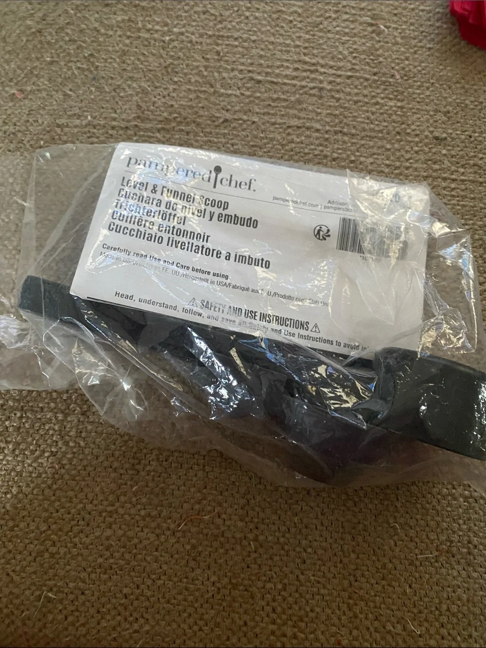 PAMPERED CHEF LEVEL AND FUNNEL SCOOP NIP